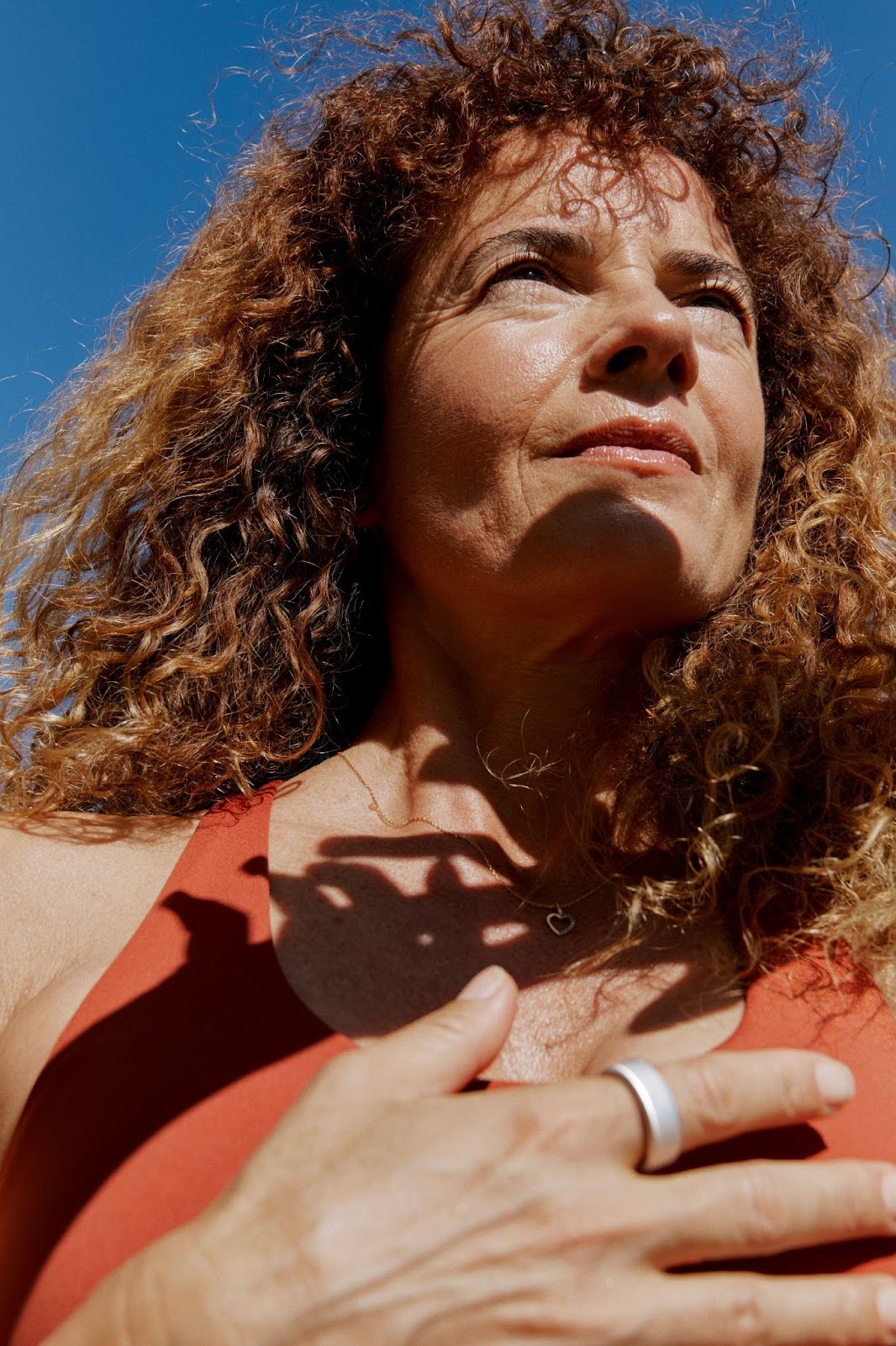 what causes hot flashes