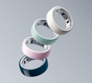 Oura Ring 4 Ceramic Packshot