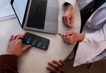 Person in doctor's office sharing Oura data