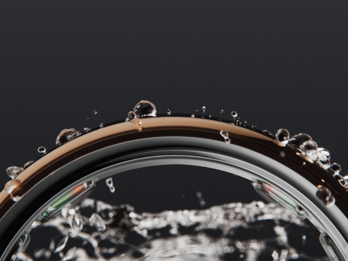 Oura Ring 5 in water