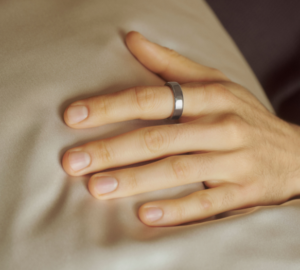Person wearing Oura Ring 5