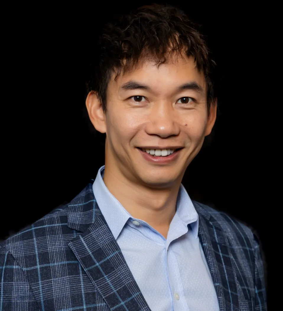 Han Chiu Headshot